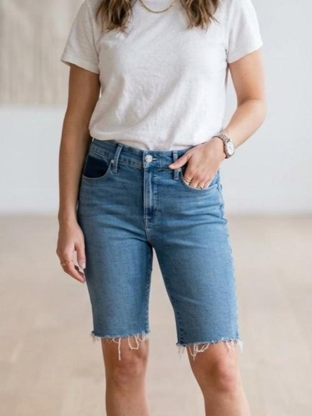 Good American High-Rise Bermuda Cut-Off Denim Shorts in Medium Wash SZ 8/29